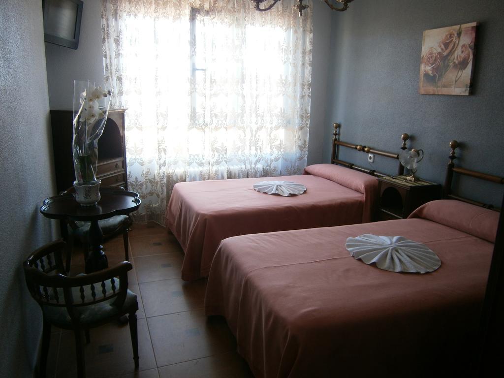Apartamento Pension La Via Lactea Fromista Room photo